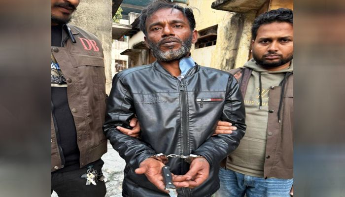 বগুড়ায় আলিফ হত্যার প্রধান আসামি ‘ডিম পোচ’ রাশেদ গ্রেপ্তার