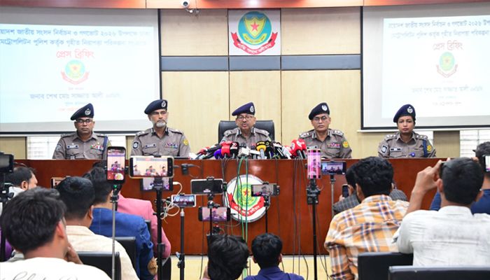 যানজটের কারণে প্রথম আলো ও ডেইলি স্টারে পুলিশ সময়মতো পৌঁছাতে পারেনি: ডিএমপি