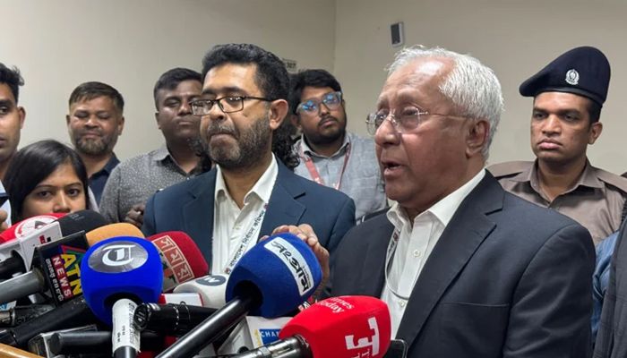 টাকা বহন ইস্যুতে ‘আমাকে মিসকোট করা হয়েছে’: ইসি সচিব