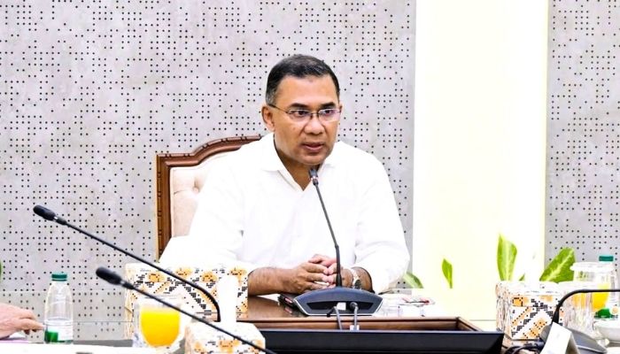 দায়িত্ব গ্রহণের পর প্রথম দিন বুধবার প্রধানমন্ত্রী তারেক রহমান সচিবালয়ে মন্ত্রী-প্রতিমন্ত্রী, উপদেষ্টা এবং সচিবদের সঙ্গে পৃথক বৈঠক করেন। ছবি: পিএমও ফেসবুক পেজ 
