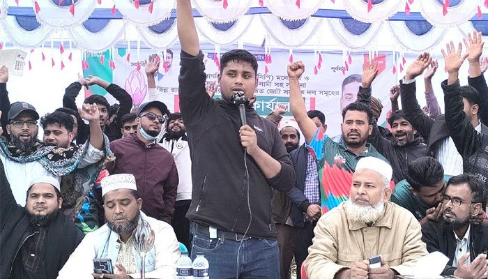 ভয় দেখিয়ে গণজোয়ার থামানো যাবে না: হাসনাত আবদুল্লাহ