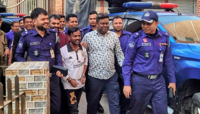 হিরো আলম গ্রেপ্তার