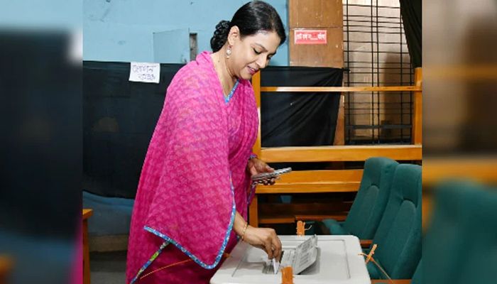 মানুষ সত্যিকার অর্থেই ক্ষমতায়িত হয়েছে: তথ্য উপদেষ্টা