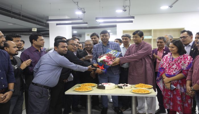 জন্মদিনে সহকর্মীদের শুভেচ্ছায় সিক্ত মোরছালীন বাবলা