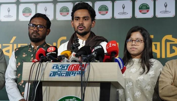 সুষ্ঠু ভোটে নির্বাচিত সরকারকে সহযোগিতা করবে এনসিপি: আসিফ মাহমুদ