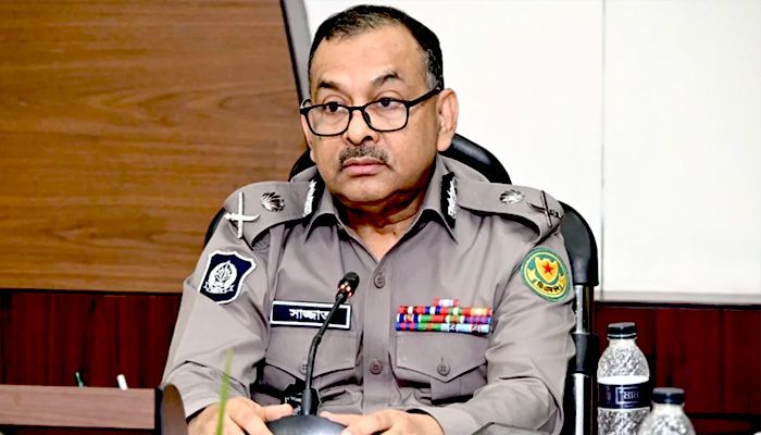 দায়িত্ব থেকে অব্যাহতি চাইলেন ডিএমপি কমিশনার
