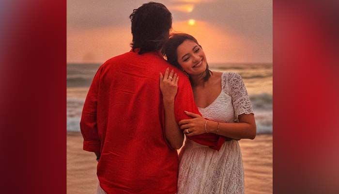 রোমান্টিক গানে সিয়াম-সুস্মিতা