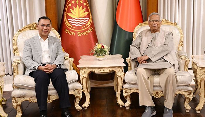বাবা-মায়ের আদর্শ তারেক রহমানের পথকে আলোকিত করবে, আশা প্রধান উপদেষ্টার