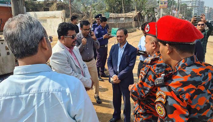 ট্যুরিস্ট জীপ ও ঘরবাড়ি পুড়ে ছাই, তদন্ত কমিটি গঠন