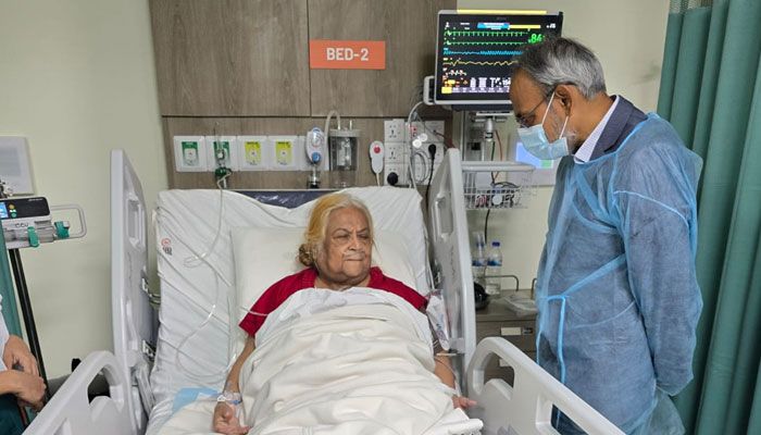বিএনপি নেত্রী সেলিমা রহমানকে দেখতে হাসপাতালে ডা. রফিক