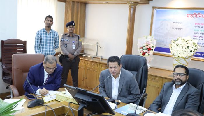 জনগণের ভোগান্তি হলে কাউকে ছাড় নয়: গণপূর্তমন্ত্রী
