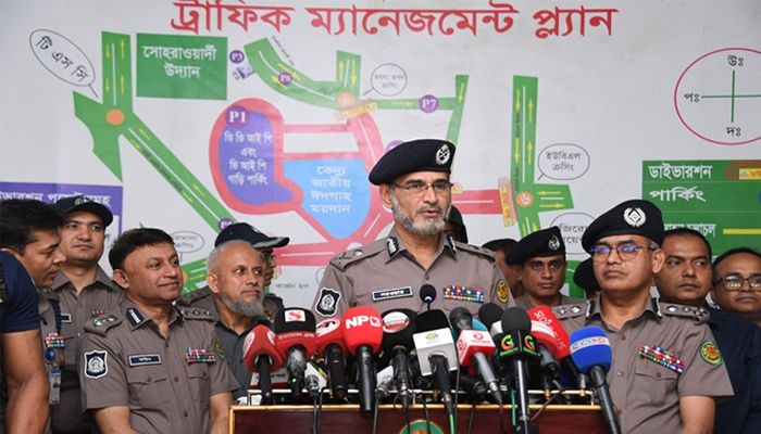 ঈদকে কেন্দ্র করে কোনো ধরণের নিরাপত্তা শঙ্কা নেই: ডিএমপি