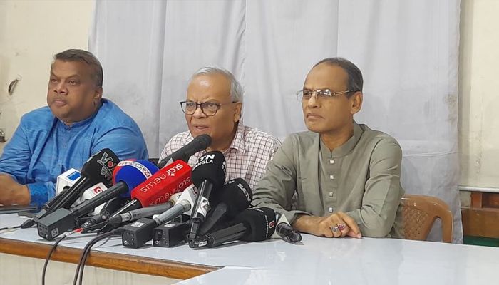 কুৎসা রটালে গায়ে লাগবে ফ্যাসিবাদের তকমা: রিজভী