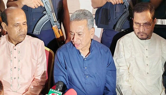 মধ্যপ্রাচ্যের যুদ্ধের চাপেও অর্থনীতি স্থিতিশীল রাখার চেষ্টা করছে সরকার