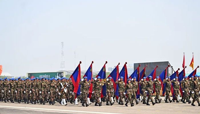 ১৮ বছর পর স্বাধীনতা দিবসে বর্ণাঢ্য কুচকাওয়াজ