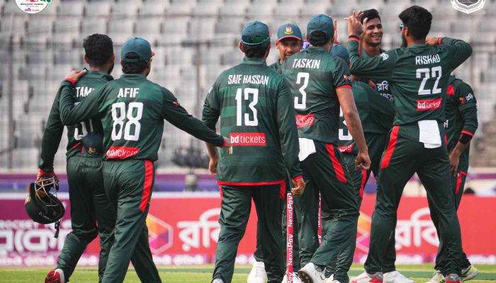 সিরিজের প্রথম ম্যাচে সহজ জয় বাংলাদেশের