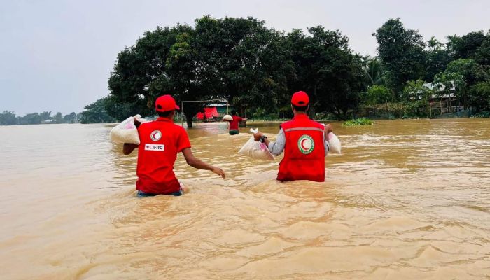 দুর্যোগকালে বিভ্রান্তিকর তথ্য মানুষের জীবন ঝুঁকিতে ফেলছে: আইএফআরসি