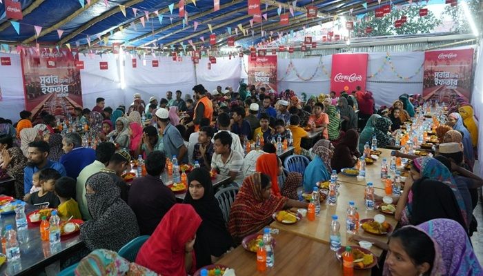 সুবিধাবঞ্চিতদের মুখে হাসি ফোটাতে রমজানে কোকা-কোলার বিশেষ উদ্যোগ