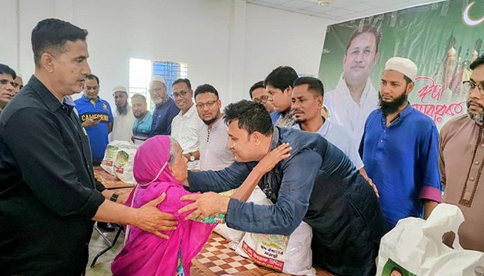 ২ হাজার পরিবারের মাঝে আনিরা ইন্টারন্যাশনালের ঈদ উপহার বিতরণ