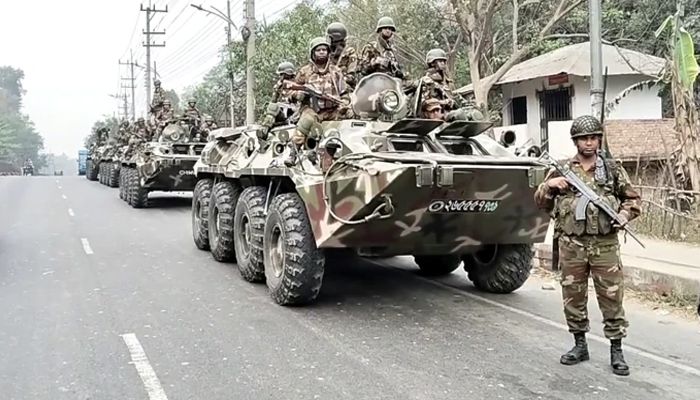 জঙ্গল সলিমপুরে যৌথবাহিনীর অভিযানে বিপুল পরিমাণ অস্ত্র উদ্ধার, আটক ২২ 