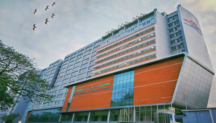 খিলক্ষেতে পাঁচ তারকা হোটেলে আগুন, দগ্ধ ৪ স্টাফ