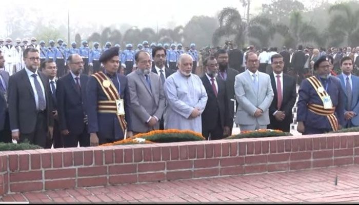 জাতীয় স্মৃতিসৌধে প্রধান বিচারপতির শ্রদ্ধা