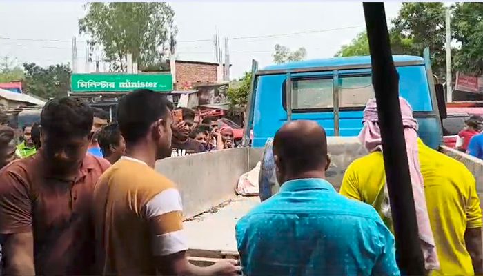ঘোড়াঘাটে অবৈধ মজুদ দেড় হাজার লিটারের বেশি ডিজেল জব্দ 