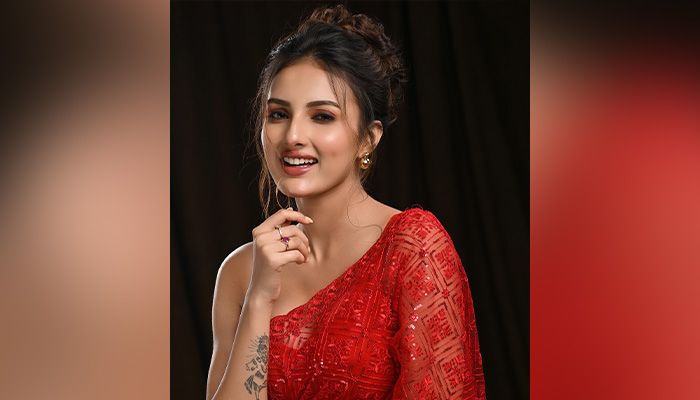 সিনেমার প্রচারে ঢাকায় জ্যোতির্ময়ী 