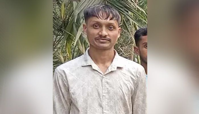 গৃহবধূকে ধর্ষণের অভিযোগ দরবার শরীফের খাদেমের বিরুদ্ধে