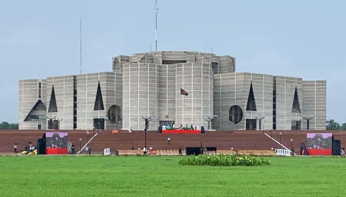 বাতিল হচ্ছে গণভোট!