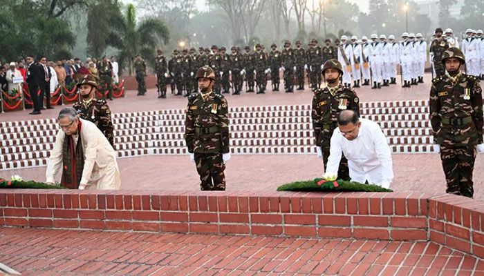 জাতীয় স্মৃতিসৌধে রাষ্ট্রপতি-প্রধানমন্ত্রীর শ্রদ্ধা