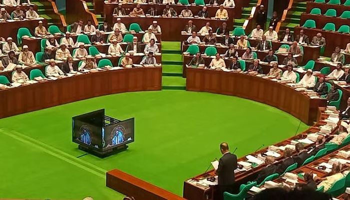 সংসদে প্রথম দিন ও আগামীর পূর্বাভাস