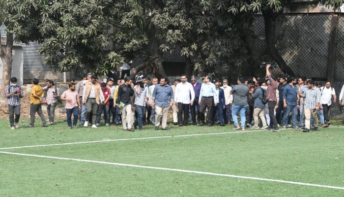 কমলাপুর স্টেডিয়ামে হযবরল, ক্ষুব্ধ ক্রীড়া প্রতিমন্ত্রী