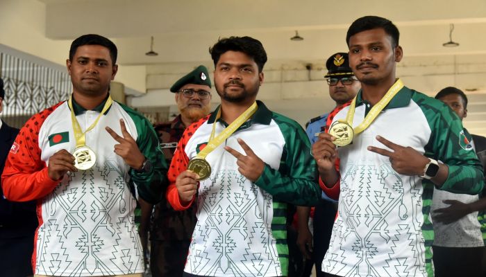 স্বর্ণজয়ী তীরন্দাজদের উষ্ণ সংবর্ধনা