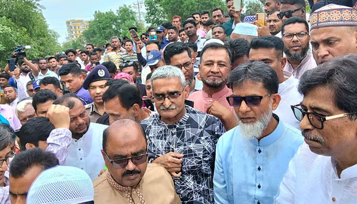 নিহতদের পরিবারকে এক লাখ টাকা করে দেবে সরকার