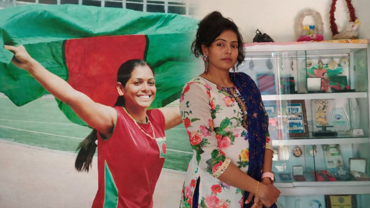 ক্ষোভের অনলে দগ্ধ সুমিতা