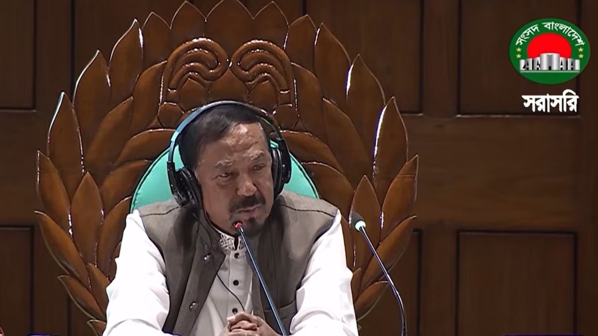 ‘দিস ইজ নট শাহবাগ স্কয়ার, মিস্টার আবদুল্লাহ’, হাসনাতকে স্পিকার