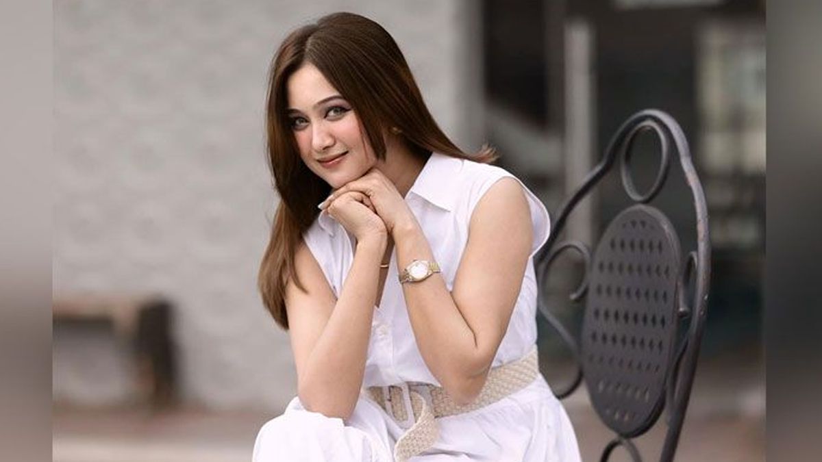 সংরক্ষিত আসনে মনোনয়ন না পেয়ে যা বললেন চমক