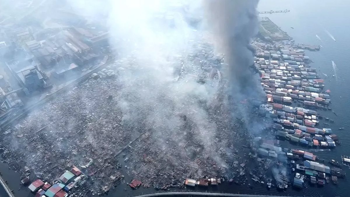মালয়েশিয়ায় ভয়াবহ আগুন: হাজার বাড়ি ভস্মীভূত, বাস্তুচ্যুত ৯ হাজার