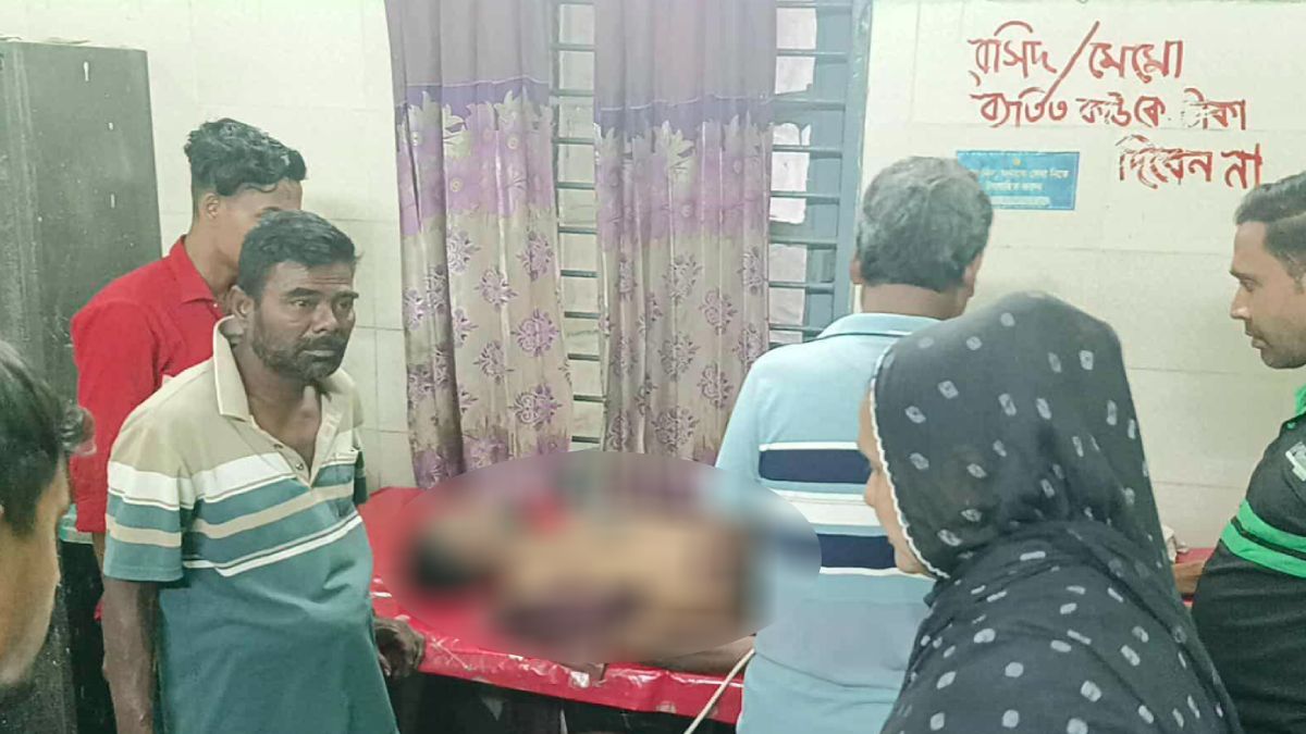 ঝিনাইদহে দুই বাসের প্রতিযোগিতায় চাপা পড়ে হকারের মৃত্যু