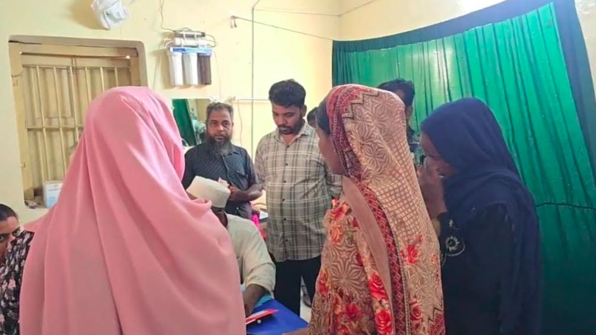 নিকলীতে কুকুরের কামড়ে নারী-শিশুসহ আহত ২৫