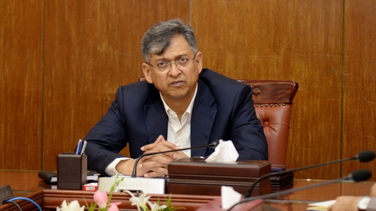 গণভোটের বৈধতা আছে, নতুন আইনের প্রয়োজন নেই: স্বরাষ্ট্রমন্ত্রী