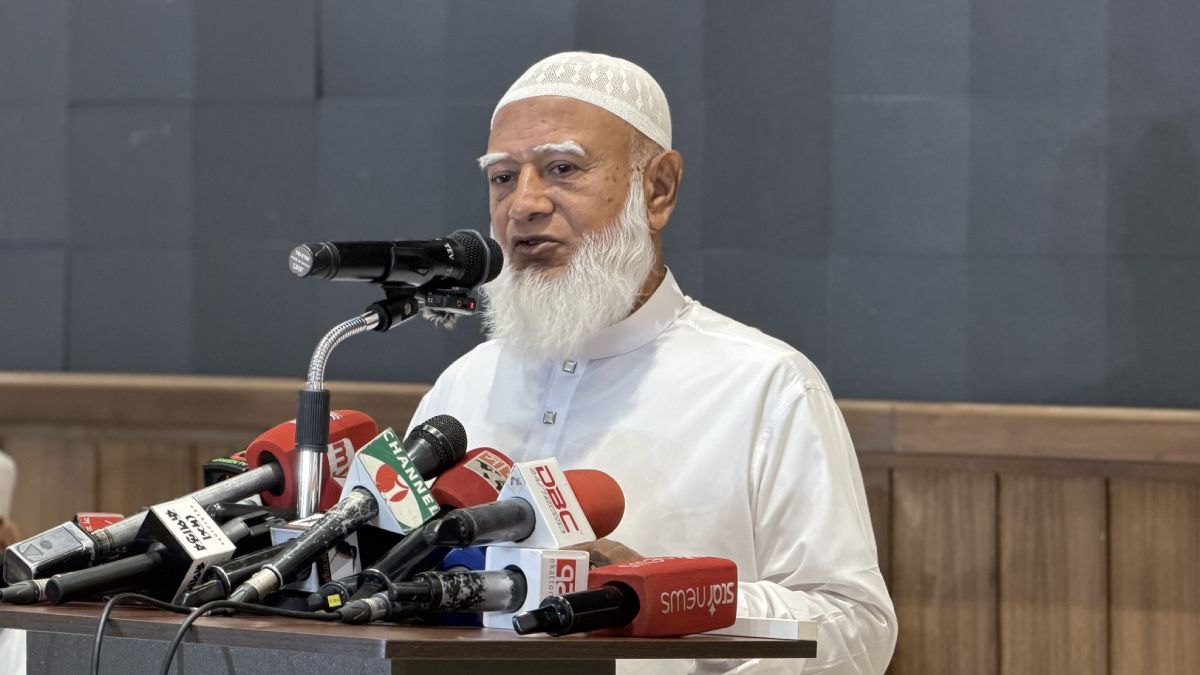নববর্ষের শুভেচ্ছা জানালেন জামায়াত আমির