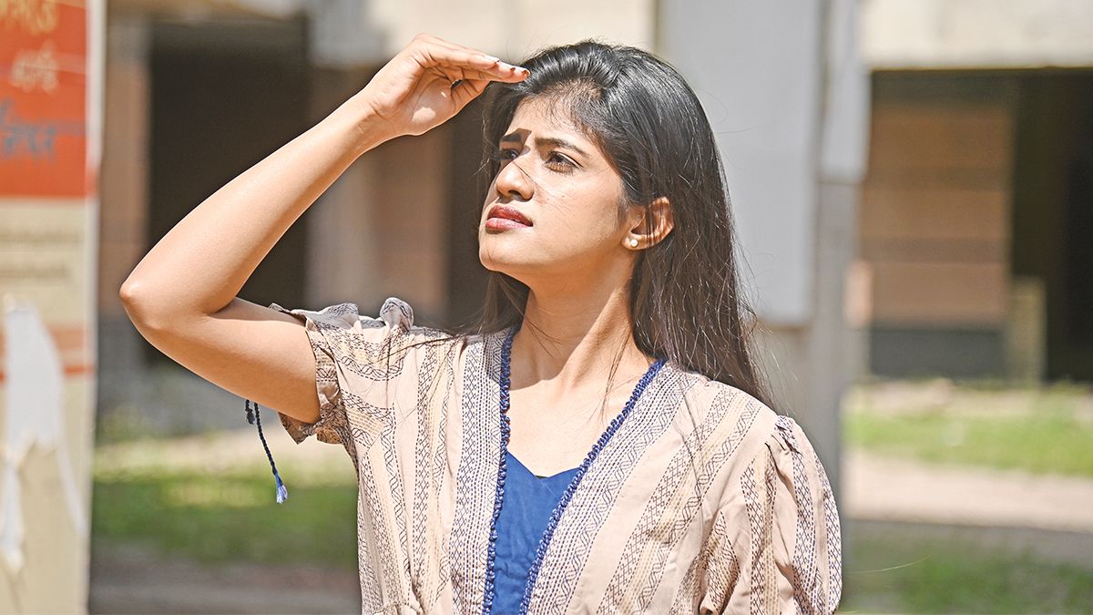 রোদের সঙ্গে আড়ি