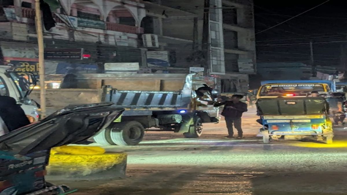 সোনাগাজী পৌরসভায় টোলের নামে চাঁদাবাজি