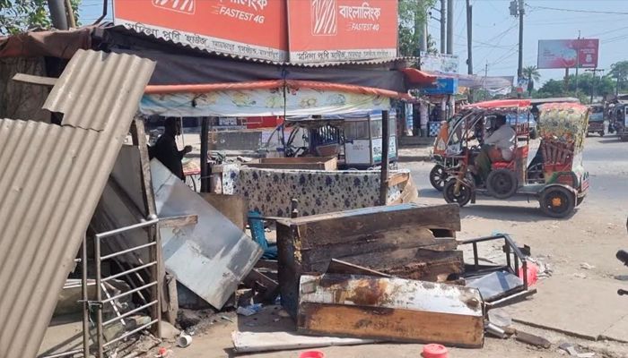 মাদারীপুরে আধিপত্য বিস্তার নিয়ে দুই পক্ষের সংঘর্ষ, আহত ৬