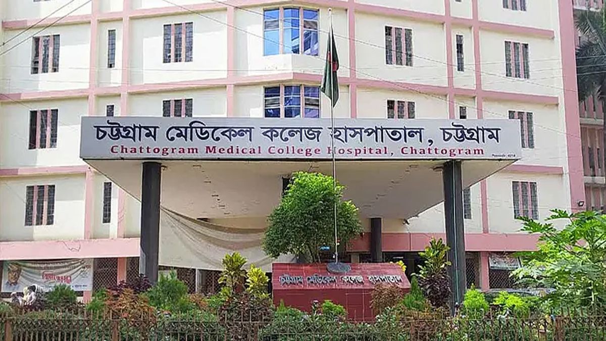 দুই মাসের মেয়েকে আছড়ে হত্যার অভিযোগ বাবার বিরুদ্ধে 