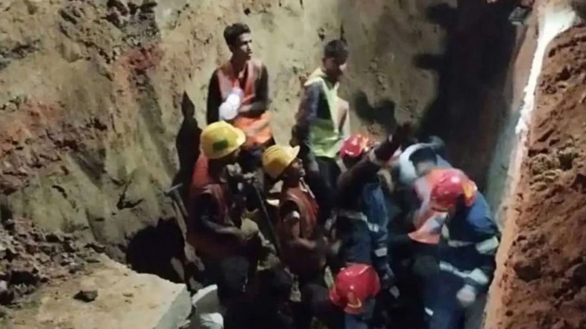 চট্রগ্রামে খননকালে মাটিচাপায় ২ শ্রমিকের মৃত্যু