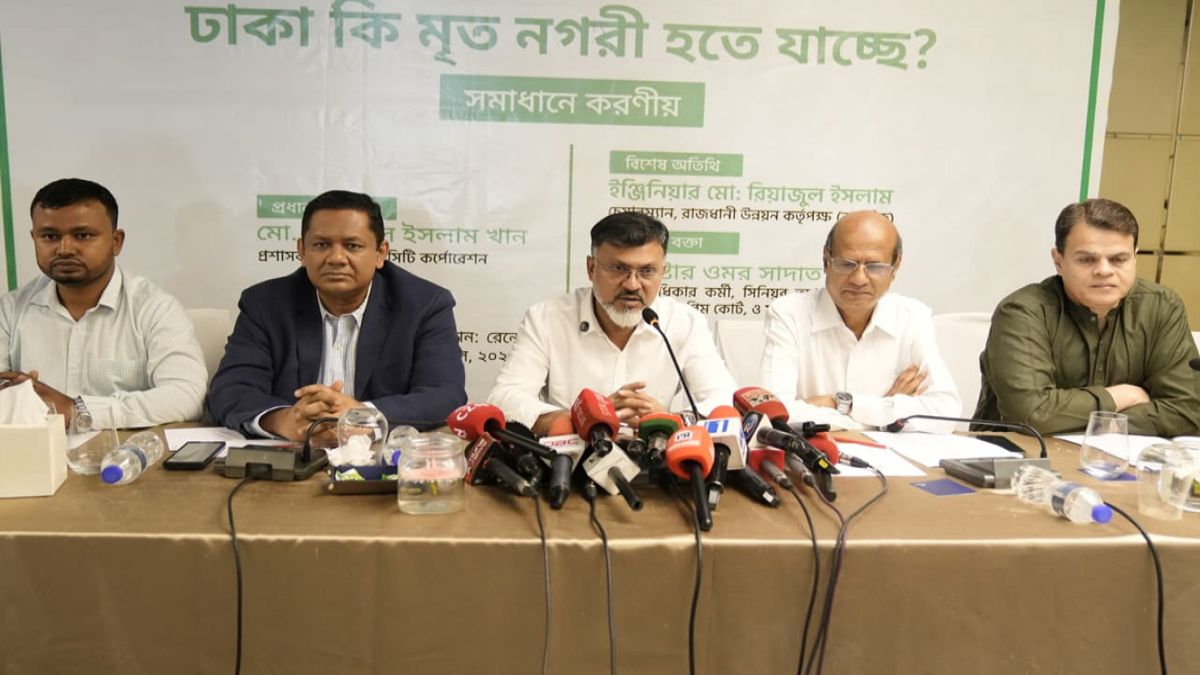 হকার পুনর্বাসনে প্রস্তুত হচ্ছে ৬ মাঠ: ডিএনসিসি প্রশাসক