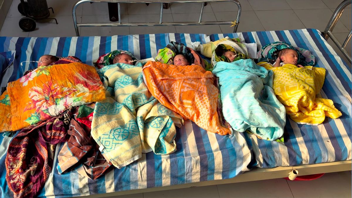 মাসুমা-কাজল দম্পতির ঘরে একসঙ্গে পাঁচ সন্তান